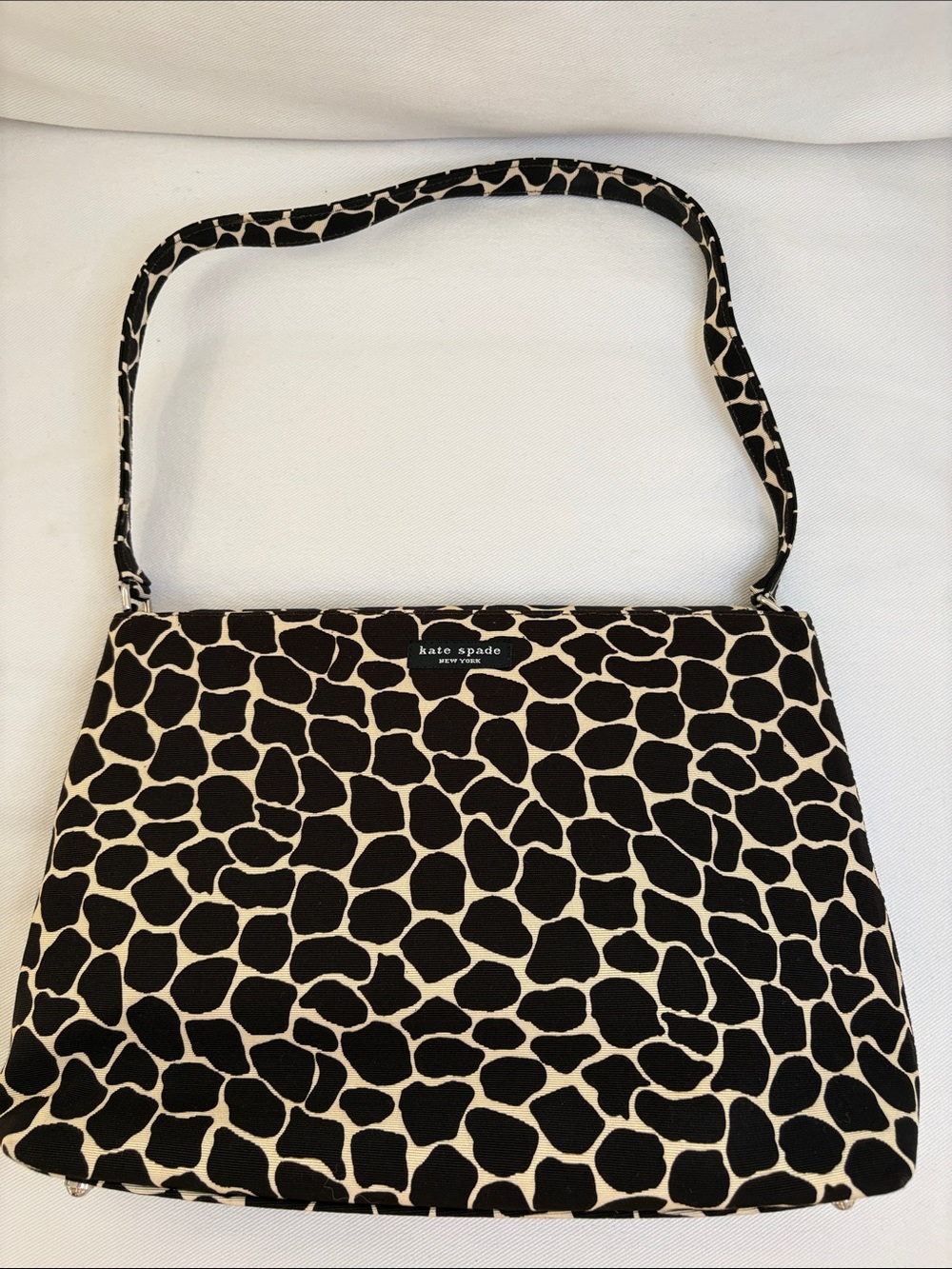 kate spade Black and Cream Giraffe-Print Shoulder Bag